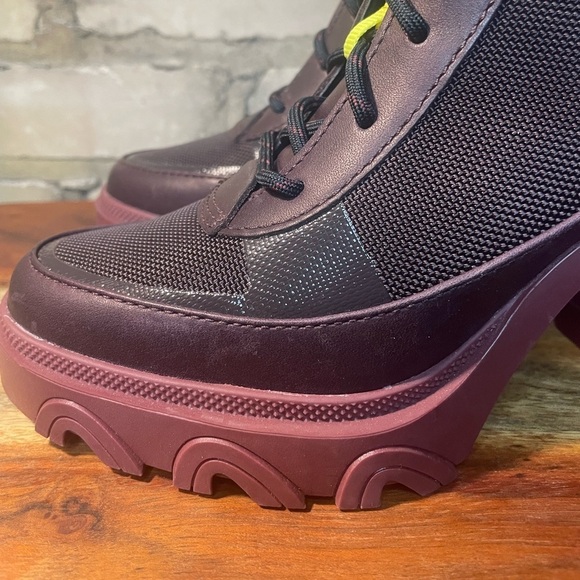 Sorel Brex Heel Lace Boot, Waterproof, Rainboot, Berry, Sz. 5.5 - Picture 9 of 16
